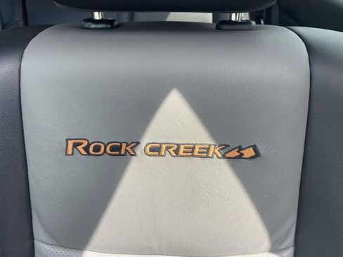 Used 2020 Nissan Pathfinder SL image 16