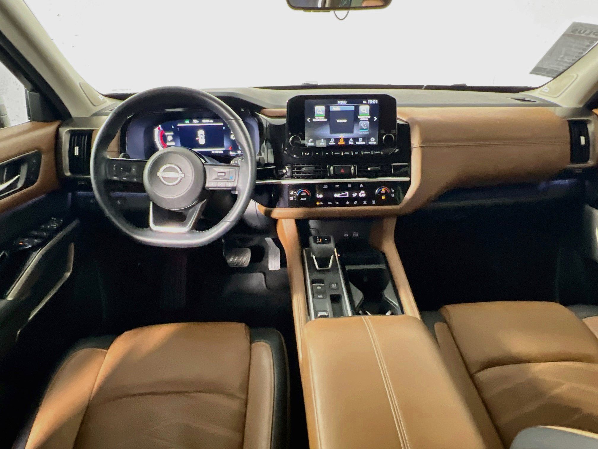 Used 2025 Nissan Pathfinder Platinum w/ Cargo Package FWD image 29