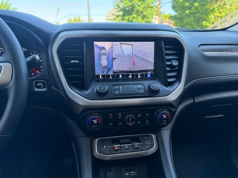 Used 2023 GMC Acadia Denali w/ Black Diamond Edition AWD/4WD image 29