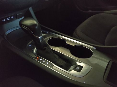 Used 2022 Chevrolet Malibu LT w/ Redline Edition FWD image 26