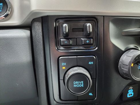 Used 2023 Ford F250 XLT w/ XLT Premium Package image 45