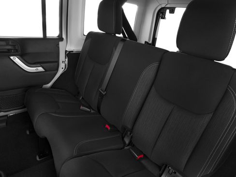 Used 2017 Jeep Wrangler Unlimited Rubicon AWD/4WD image 8