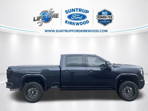 Used 2024 GMC Sierra 2500 Denali Ultimate w/ Max Trailering Package AWD/4WD image 8