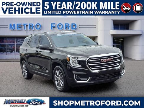 Used 2023 GMC Terrain SLT image 1