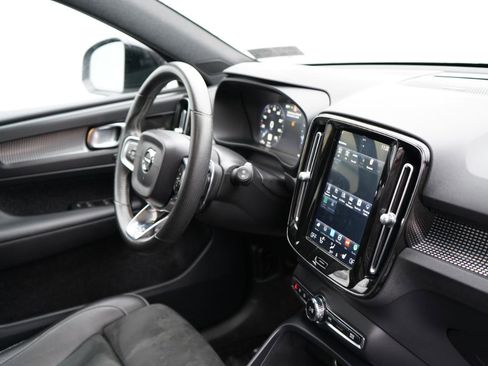 Used 2019 Volvo XC40 T5 R-Design image 77