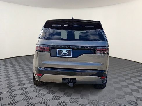 Used 2024 Land Rover Discovery Dynamic SE AWD/4WD image 7