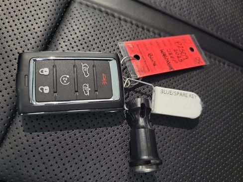 Used 2025 Jeep Wagoneer Series II w/ Convenience Group I AWD/4WD image 27