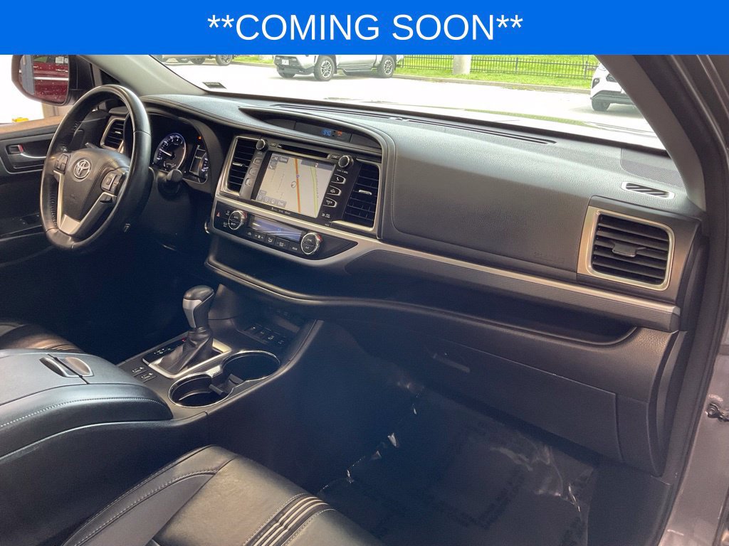 Used 2018 Toyota Highlander SE AWD/4WD image 18