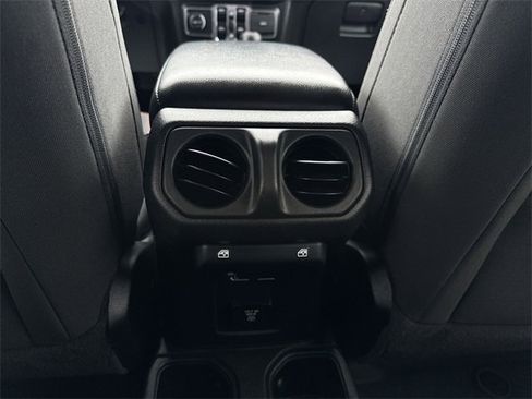 Used 2023 Jeep Gladiator Rubicon w/ LED Lighting Group image 22