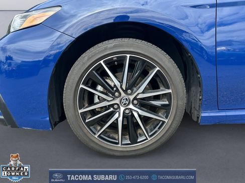 Used 2023 Toyota Camry SE w/ Cold Weather Package FWD image 9