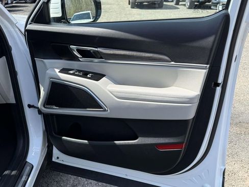 Used 2020 Kia Telluride SX w/ SX Prestige Package image 7