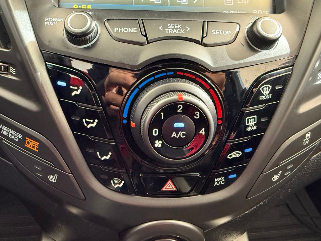 Used 2016 Hyundai Veloster Turbo FWD image 19