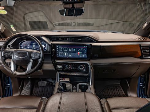 Used 2025 GMC Sierra 1500 Denali w/ Denali Reserve Package image 19