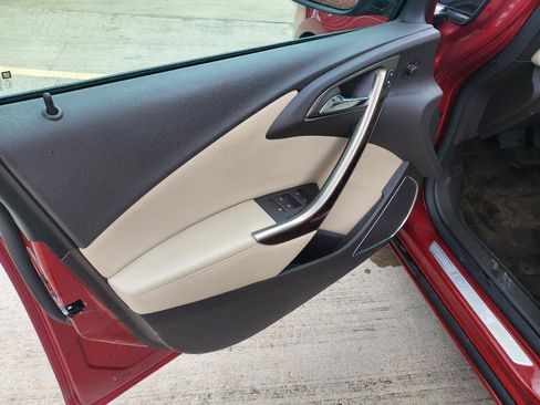 Used 2015 Buick Verano FWD image 15