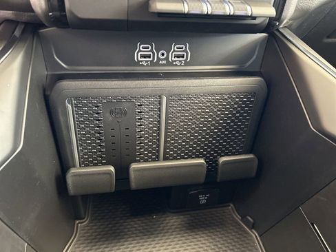 New 2026 RAM 1500 Laramie w/ Night Edition image 46