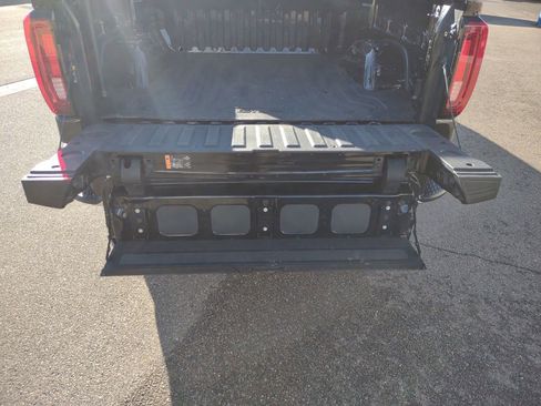 Used 2021 GMC Sierra 1500 SLT w/ SLT Premium Package image 41