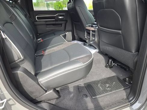 New 2026 RAM 3500 Laramie AWD/4WD image 17
