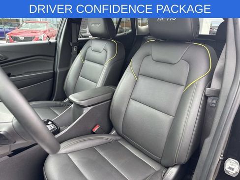 Used 2025 Chevrolet Trax ACTIV w/ Driver Confidence Package FWD image 48