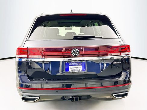Used 2026 Volkswagen Atlas SE w/ Panoramic Sunroof Package FWD image 15