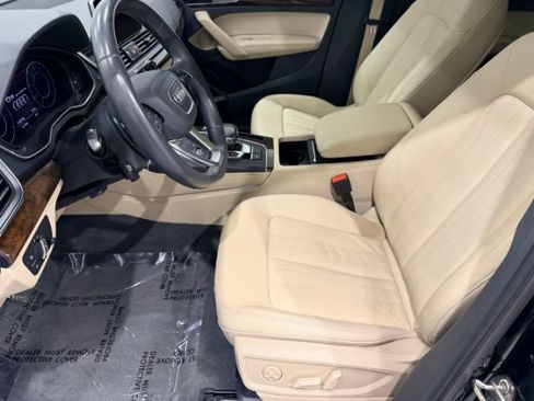 Used 2019 Audi Q5 2.0T Premium Plus AWD/4WD image 29