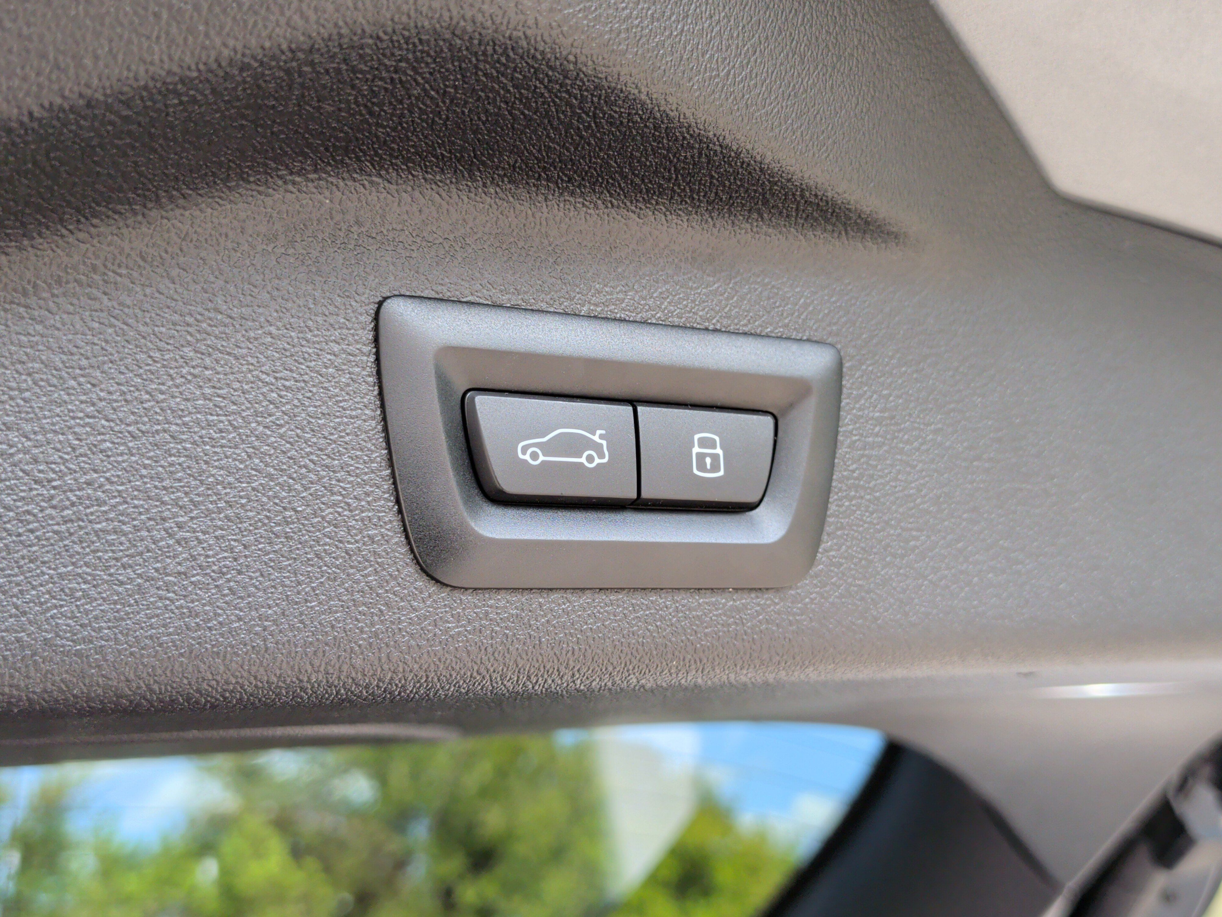 Used 2023 BMW X7 M60i w/ Executive Package AWD/4WD image 48