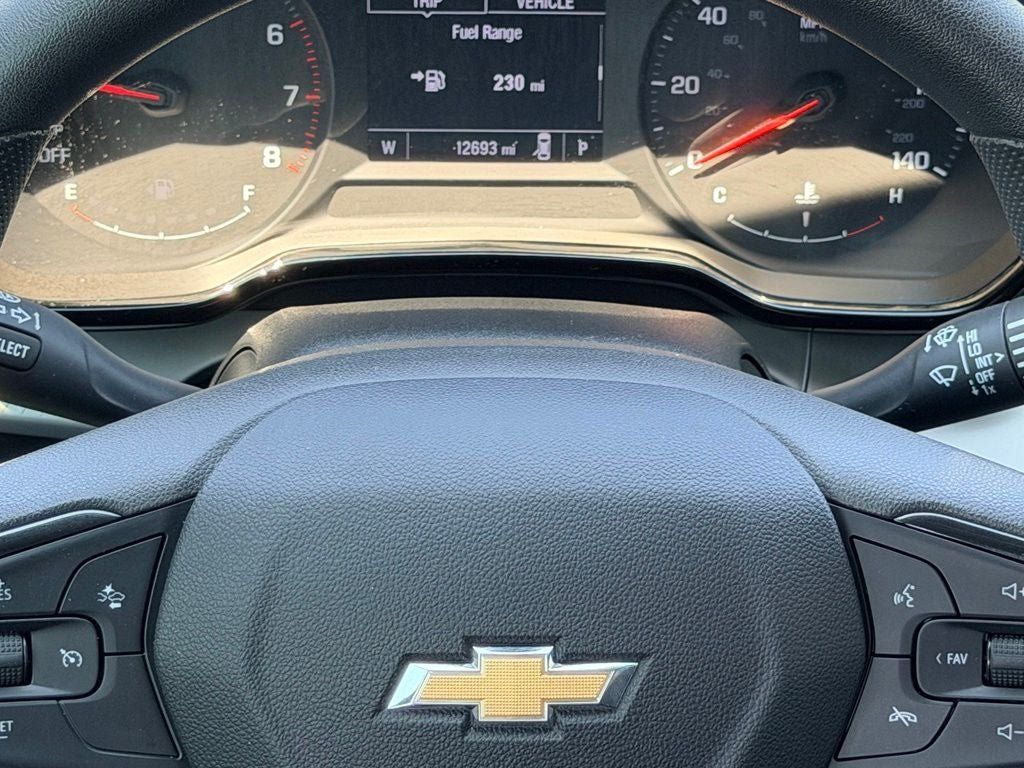 Used 2026 Chevrolet Trax LS w/ LS Convenience Package FWD image 19