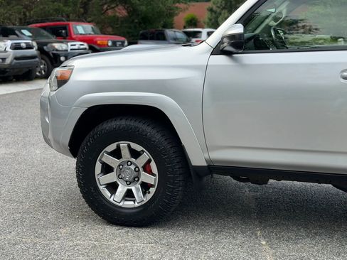 Used 2015 Toyota 4Runner Trail AWD/4WD image 8