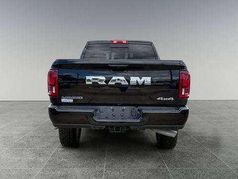 Used 2025 RAM 2500 Laramie AWD/4WD image 5
