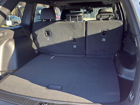 New 2025 Jeep Grand Cherokee Altitude image 29