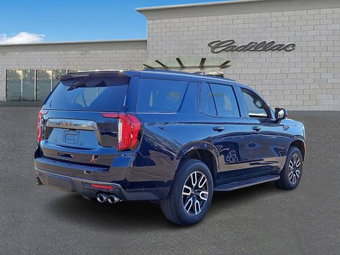 Used 2022 GMC Yukon AT4 image 4