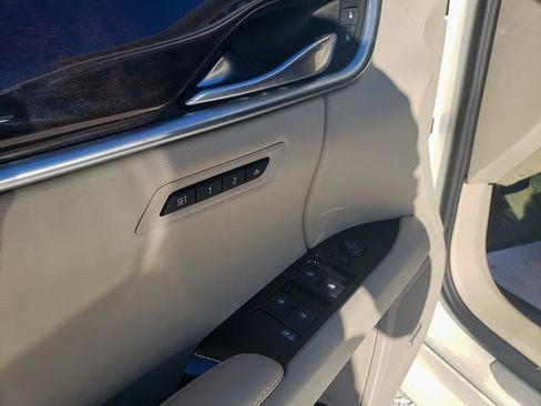 Used 2014 Cadillac XTS Luxury w/ Driver Awareness Package image 11