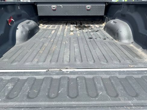Used 2024 RAM 2500 Tradesman w/ Chrome Appearance Group AWD/4WD image 9