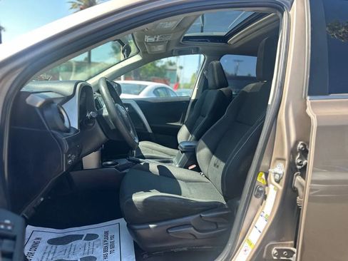 Used 2014 Toyota RAV4 XLE image 23
