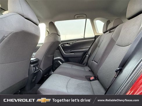 Used 2023 Toyota RAV4 XLE image 29