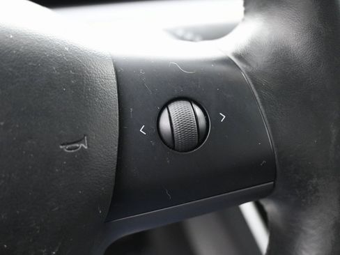 Used 2018 Tesla Model 3 Long Range image 21