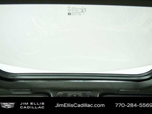 Used 2022 Cadillac Escalade ESV Premium Luxury image 24