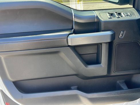 Used 2018 Ford F150 XLT w/ Equipment Group 302A Luxury AWD/4WD image 14