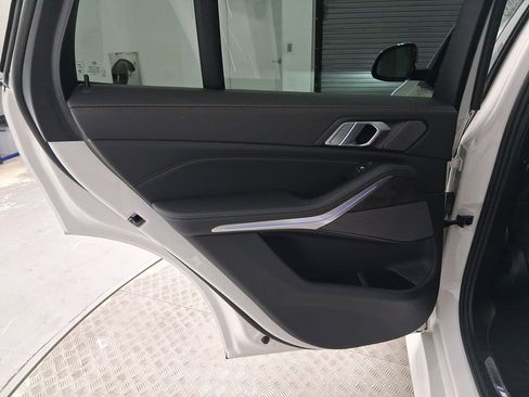 Used 2025 BMW X5 sDrive40i image 28