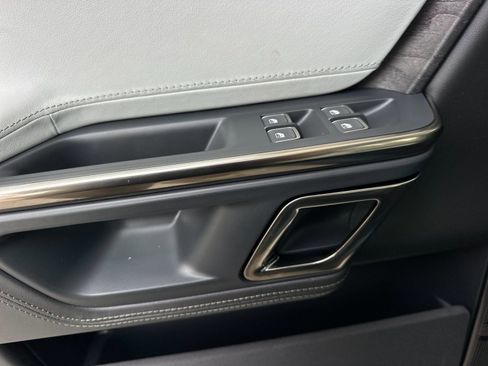 Used 2022 Rivian R1T Launch Edition image 10