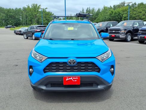 Used 2019 Toyota RAV4 XLE w/ Convenience Package AWD/4WD image 9