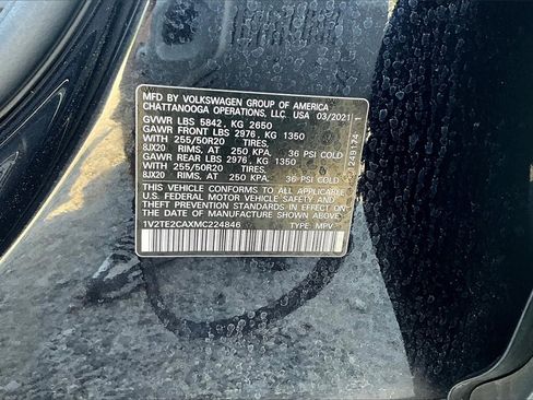 Used 2021 Volkswagen Atlas Cross Sport SEL Premium image 33