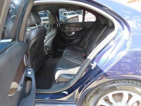 Used 2018 Mercedes-Benz C 300 4MATIC Sedan image 11