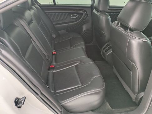 Used 2016 Ford Taurus Limited w/ Driver Assist Package image 18