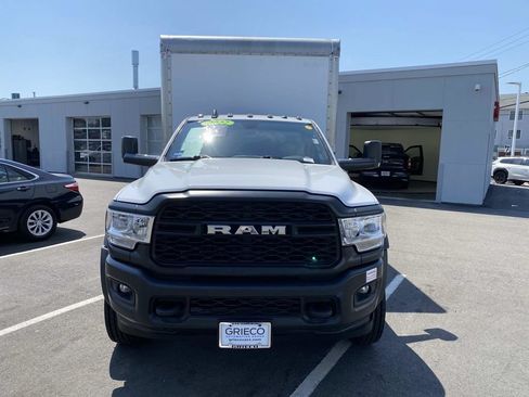 Used 2022 RAM 4500 Tradesman RWD image 3