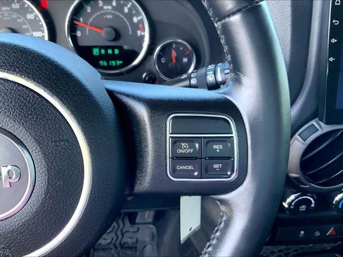 Used 2017 Jeep Wrangler Unlimited Sport w/ Quick Order Package 24S AWD/4WD image 20