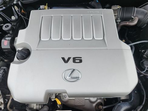 Used 2016 Lexus ES 350 w/ Luxury Package w/Wood Trim FWD image 32