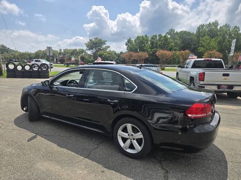 Used 2013 Volkswagen Passat 2.5 SE FWD image 13