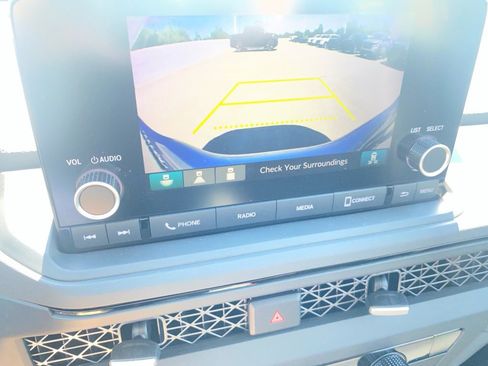 Used 2025 Honda Accord SE image 23