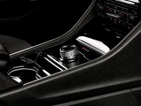 Used 2023 Jeep Grand Cherokee Laredo w/ Luxury Tech Group I image 33