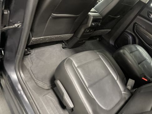 Used 2020 GMC Acadia SLT image 17